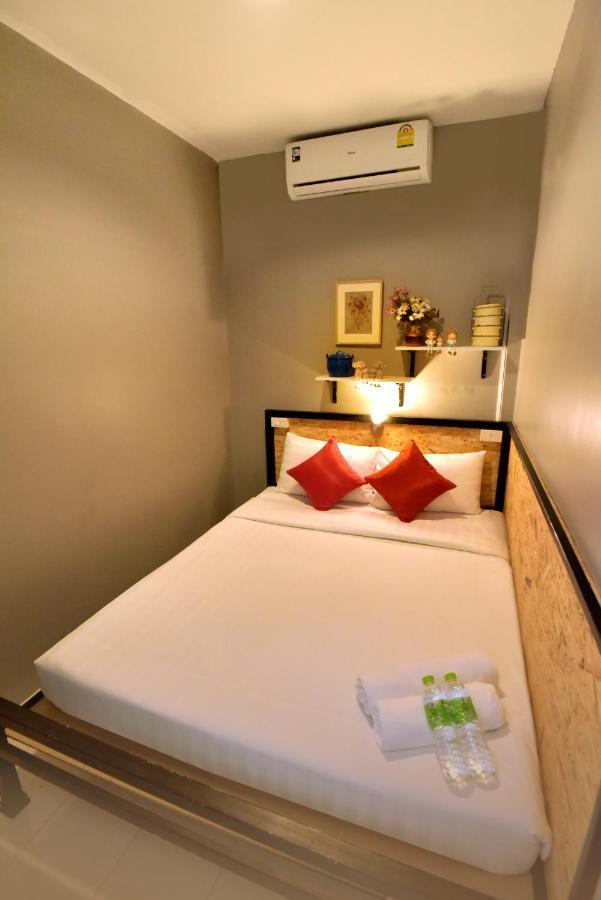 Ok Chic Phuket Hostel Dış mekan fotoğraf