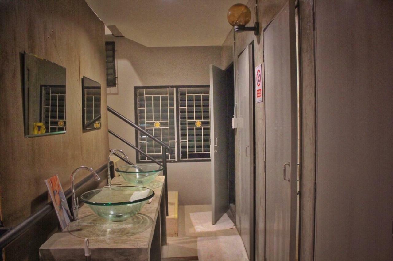 Ok Chic Phuket Hostel Dış mekan fotoğraf