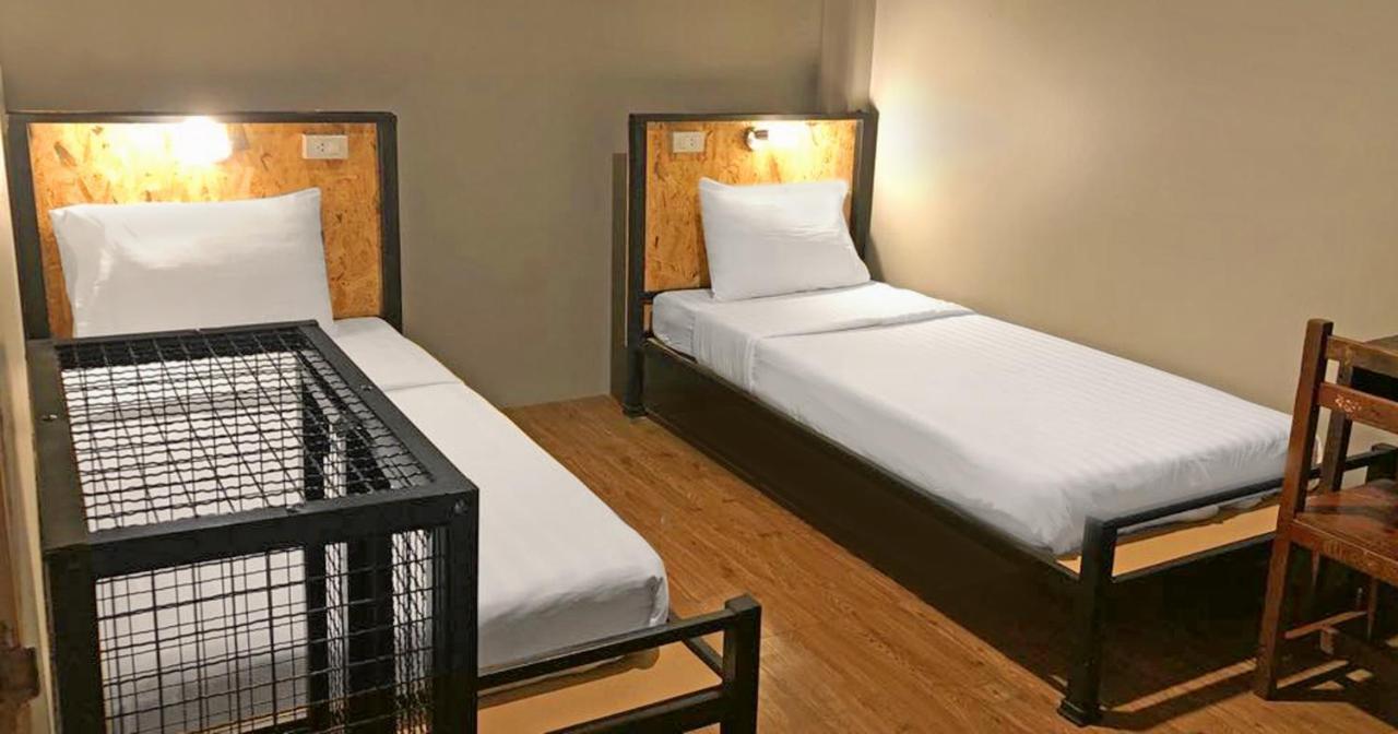 Ok Chic Phuket Hostel Dış mekan fotoğraf